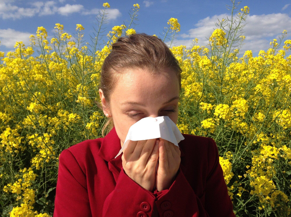 8 Symptoms Your Teenage Son or Daughter May Have Allergic Rhinitis