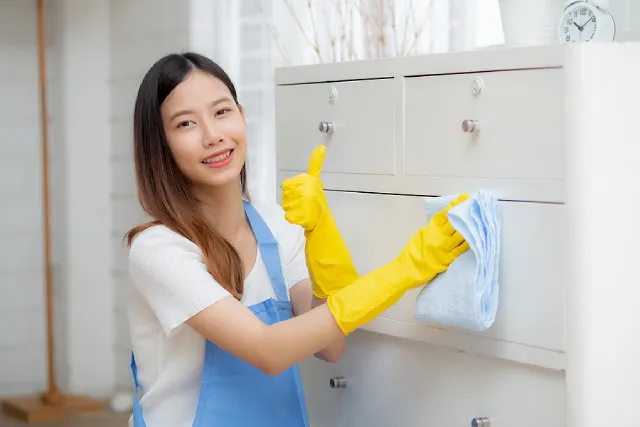 Essential Questions to Ask Before Hiring an Apartment Cleaning Service