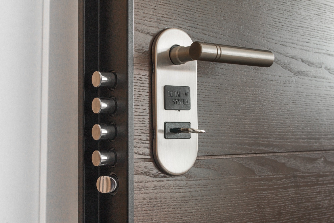 The Role of Emergency Locksmiths in Enhancing Your Security